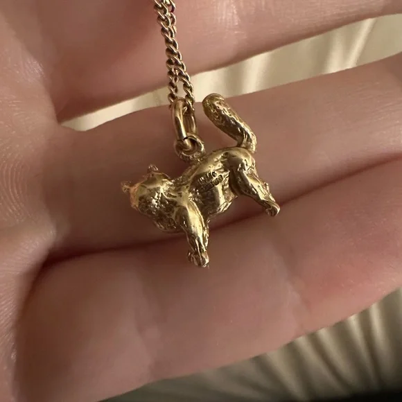 Solid Gold Cat Pendant - Picture 5 of 6